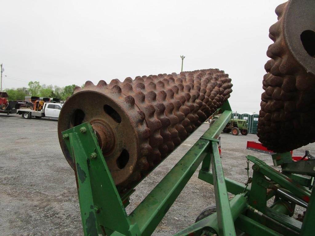 BRILLION 28' X FOLD PACKER