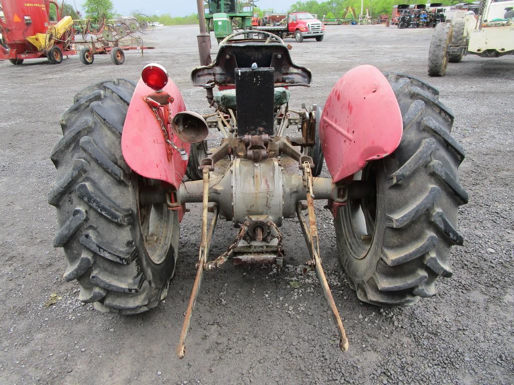 MASSEY FERGUSON 235 TRACTOR