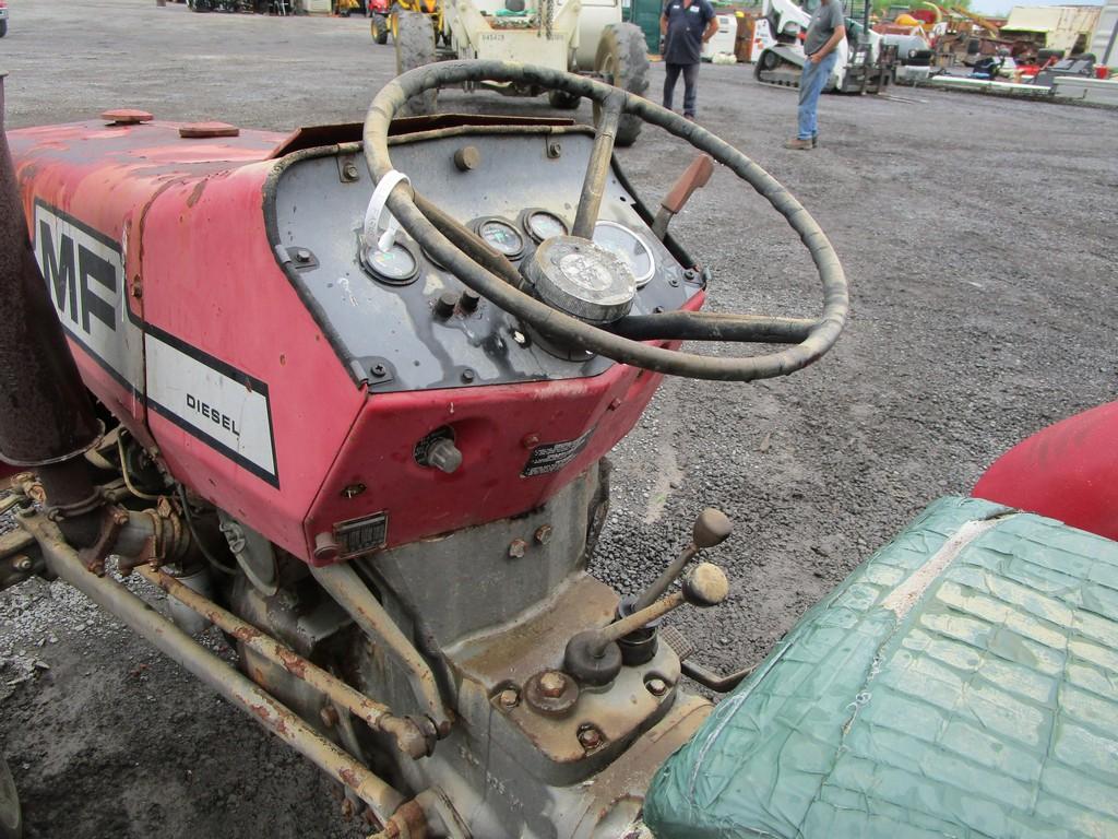MASSEY FERGUSON 235 TRACTOR
