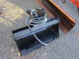 FUTURE 3T HYD TILT BUCKET 32"