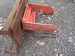 FRONT MOUNT FOR POST DRIVER
