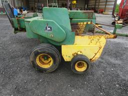 JOHN DEERE 337 SQ BALER