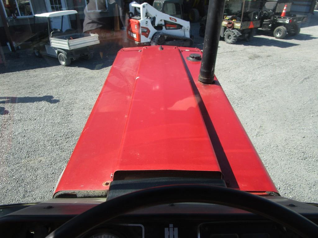IH 1086 W DUALS