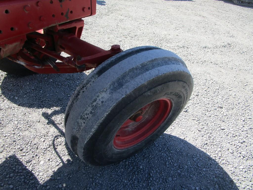 IH 1086 W DUALS
