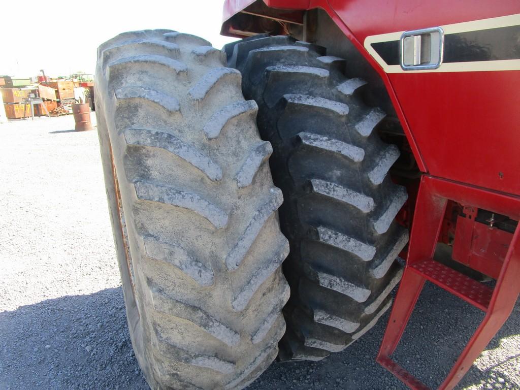 IH 1086 W DUALS