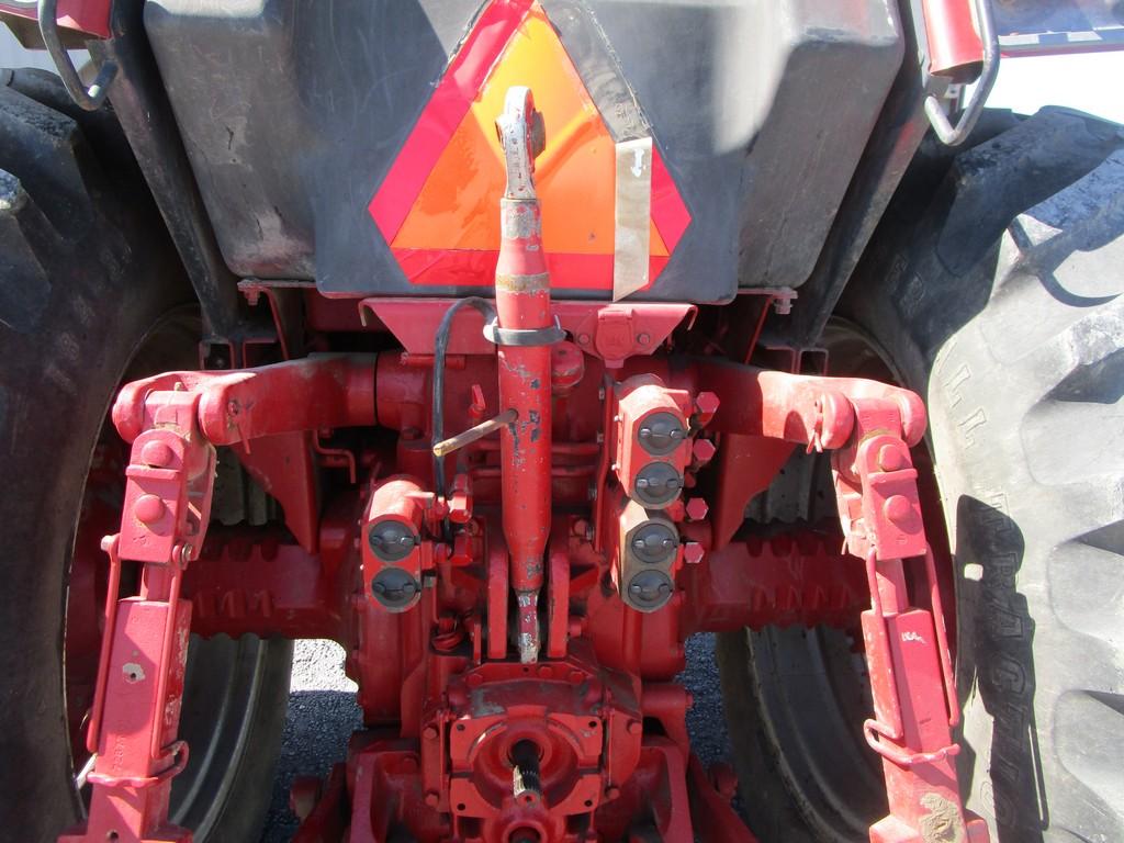 IH 1086 W DUALS