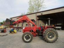 CASE IH 595 W CASE IH 2255 LOADER