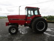 INTERNATIONAL 5488 TRACTOR