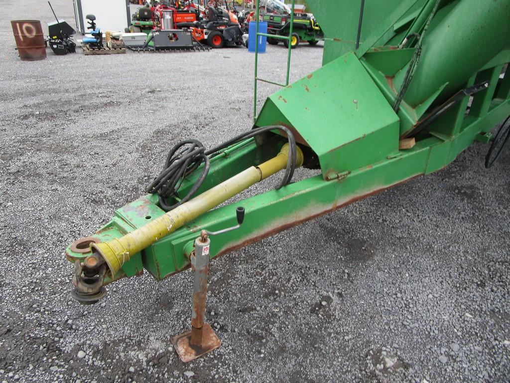KILLBROS 1400 GRAIN CART