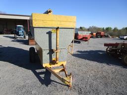 KNOEDLER FEED CART