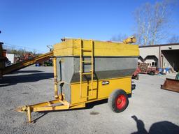 KNOEDLER FEED CART