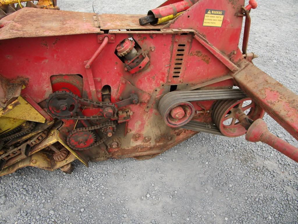 NEW HOLLAND 707 3PT CHOPPER