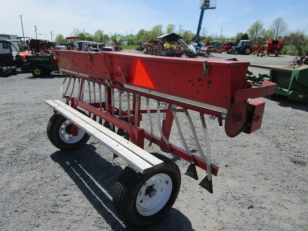 GANDY CUSTOM DROP SEEDER
