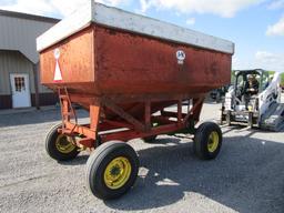 J&M GRAVITY WAGON ON JD 1065 GEAR
