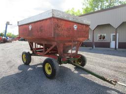 J&M GRAVITY WAGON ON JD 1065 GEAR