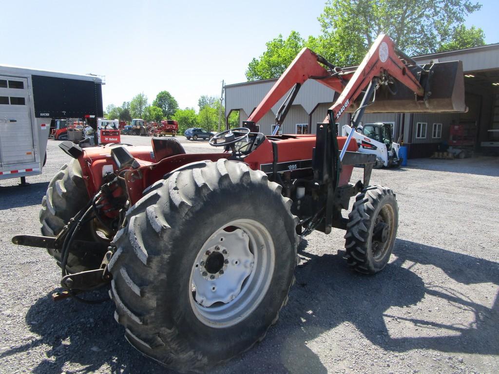 CASE IH 995 TRACTOR