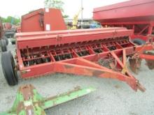 INTERNATIONAL 5100 GRAIN DRILL