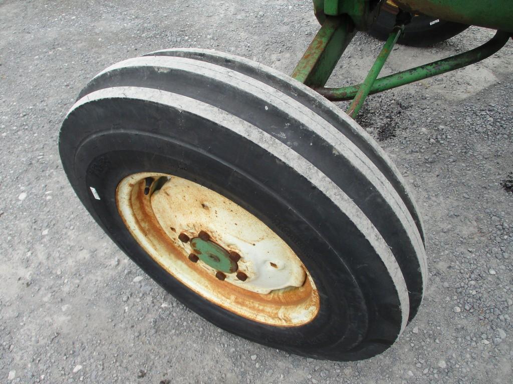 OLIVER 1800 STANDARD TRACTOR