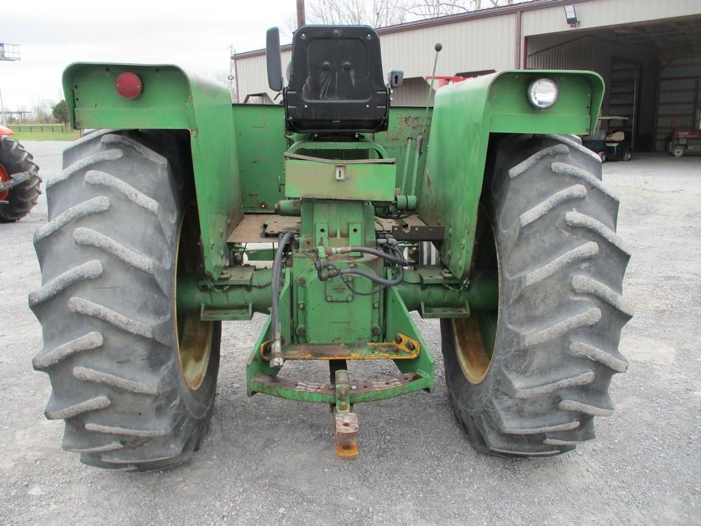 OLIVER 1800 STANDARD TRACTOR