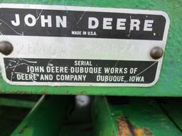 JOHN DEERE 2640 TRACTOR