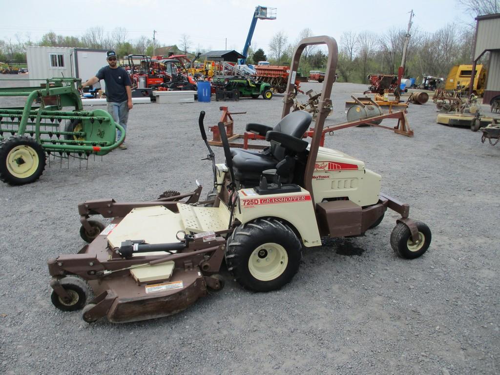 GRASSHOPPER 725D LAWN MOWER