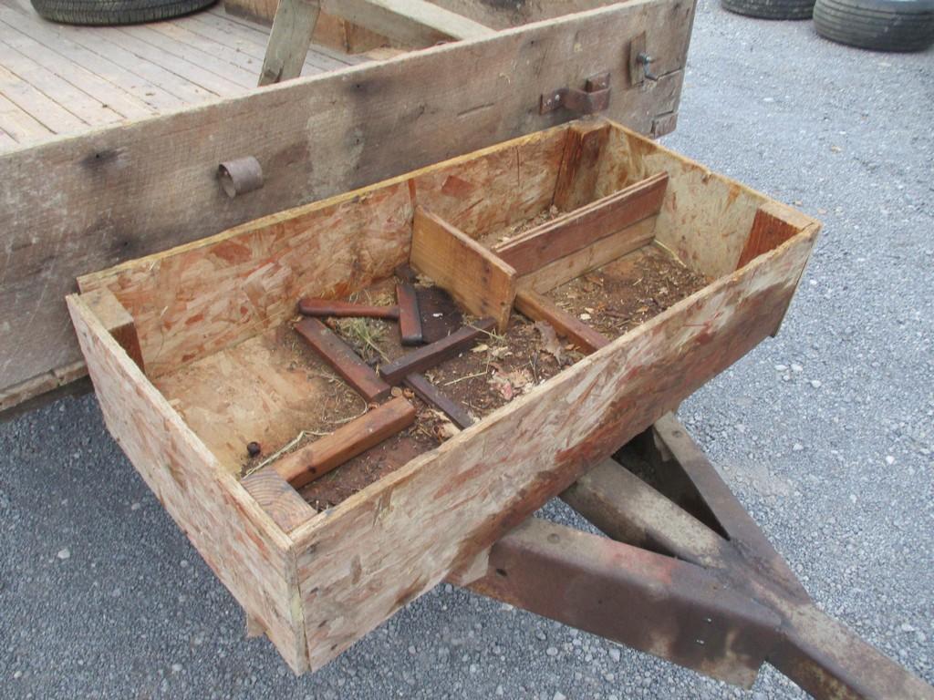 SINGLE AXEL FARM/FENCE TRAILER