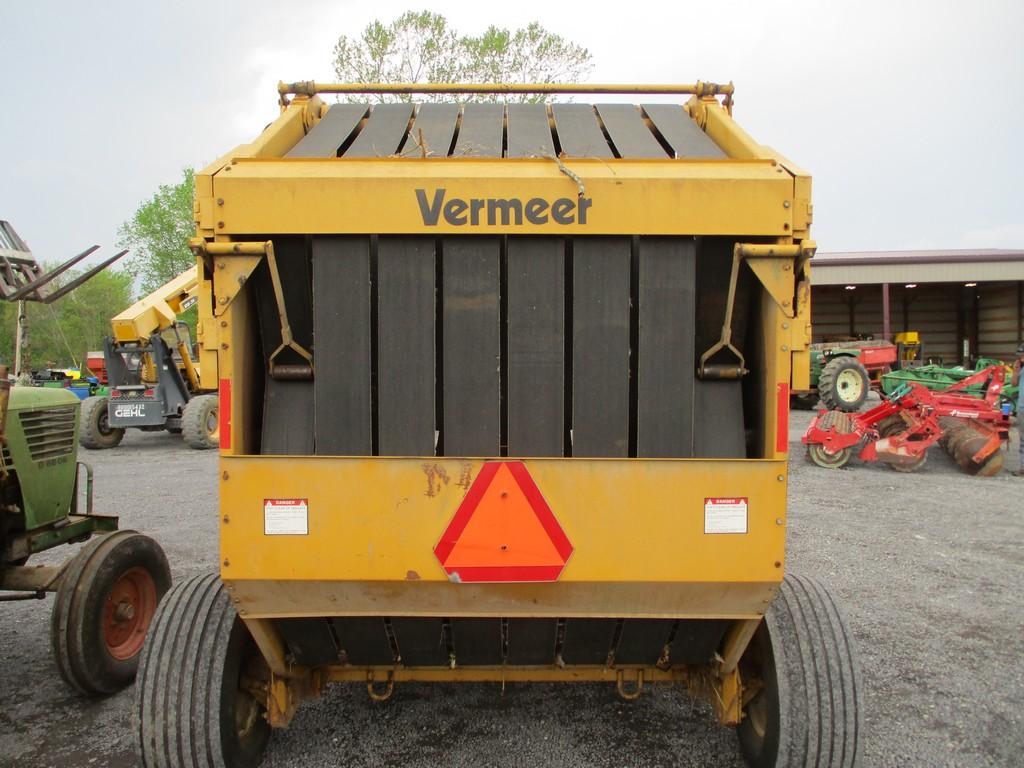 VERMEER 605J RD BALER