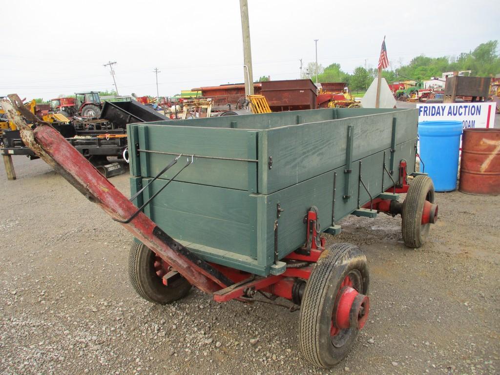 OLD WOODED WAGON