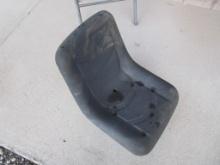 TRACTOR SEAT