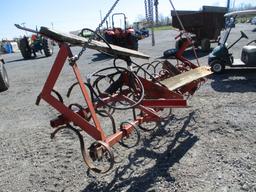 TRACK SCRATCHER W CYLINDERS