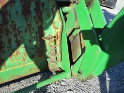 JOHN DEERE 640 LOADER W BRACKETS