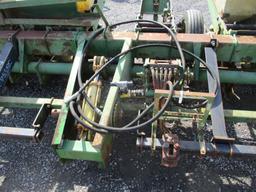 JOHN DEERE 7000 6-ROW PLANTER