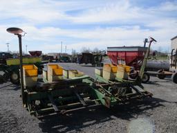 JOHN DEERE 7000 6-ROW PLANTER