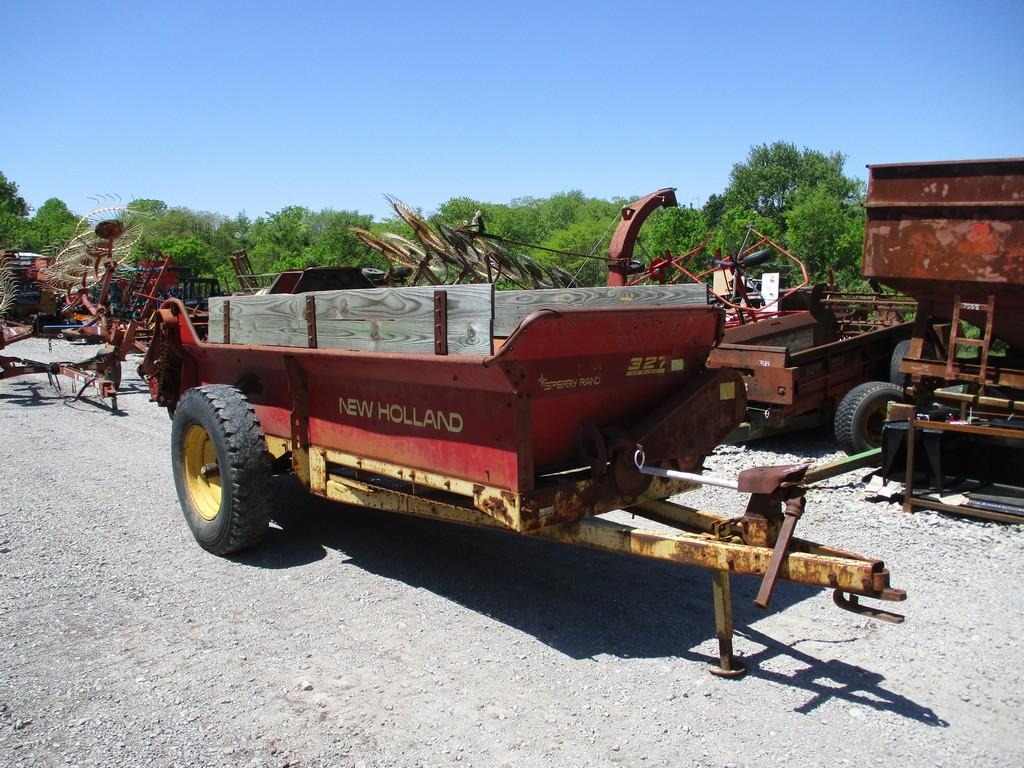 NEW HOLLAND 327 MANURE SPREADER