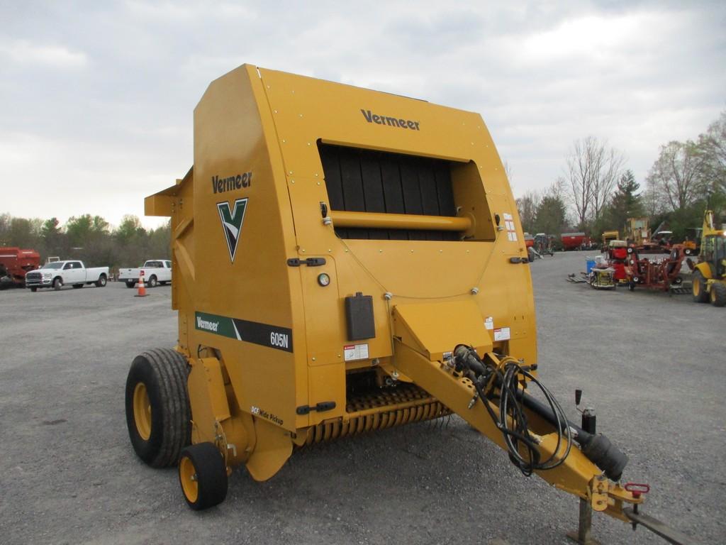 VERMEER 605N RD BALER