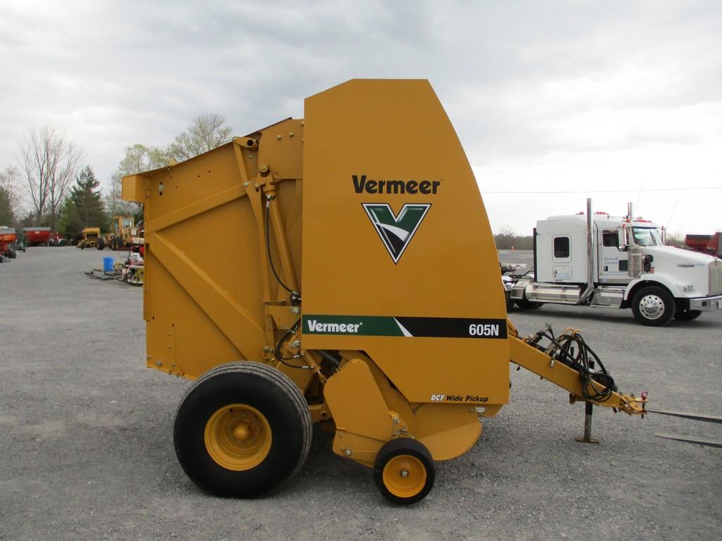 VERMEER 605N RD BALER