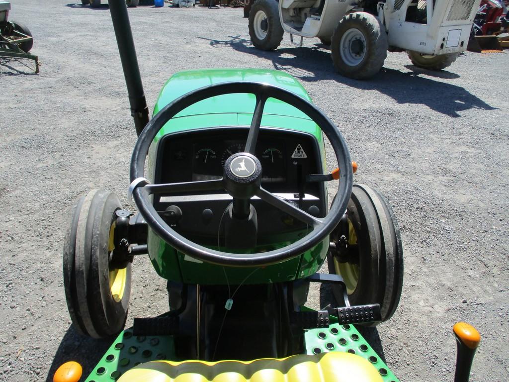 JOHN DEERE 5203 TRACTOR