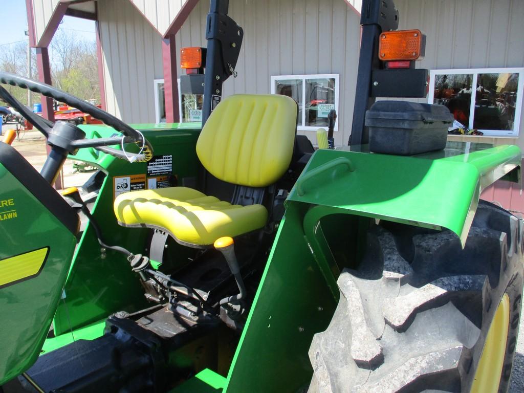 JOHN DEERE 5203 TRACTOR