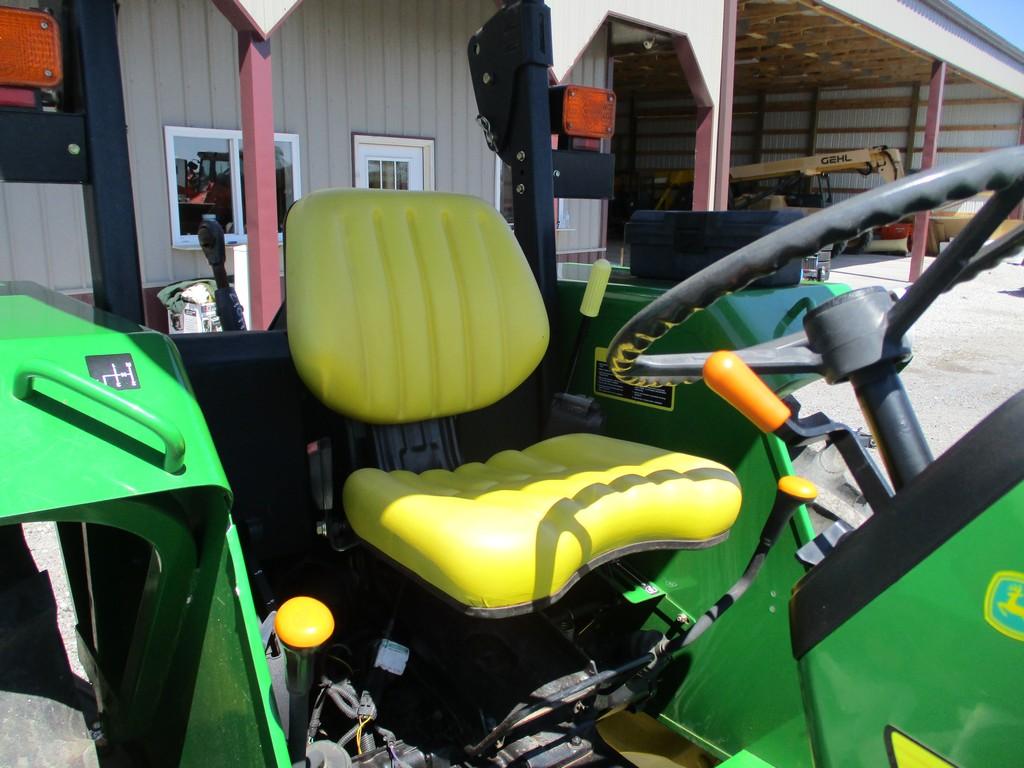 JOHN DEERE 5203 TRACTOR