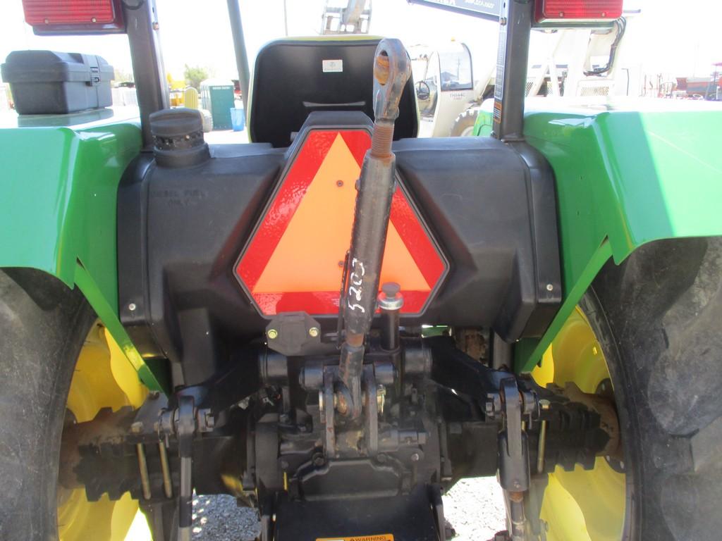 JOHN DEERE 5203 TRACTOR