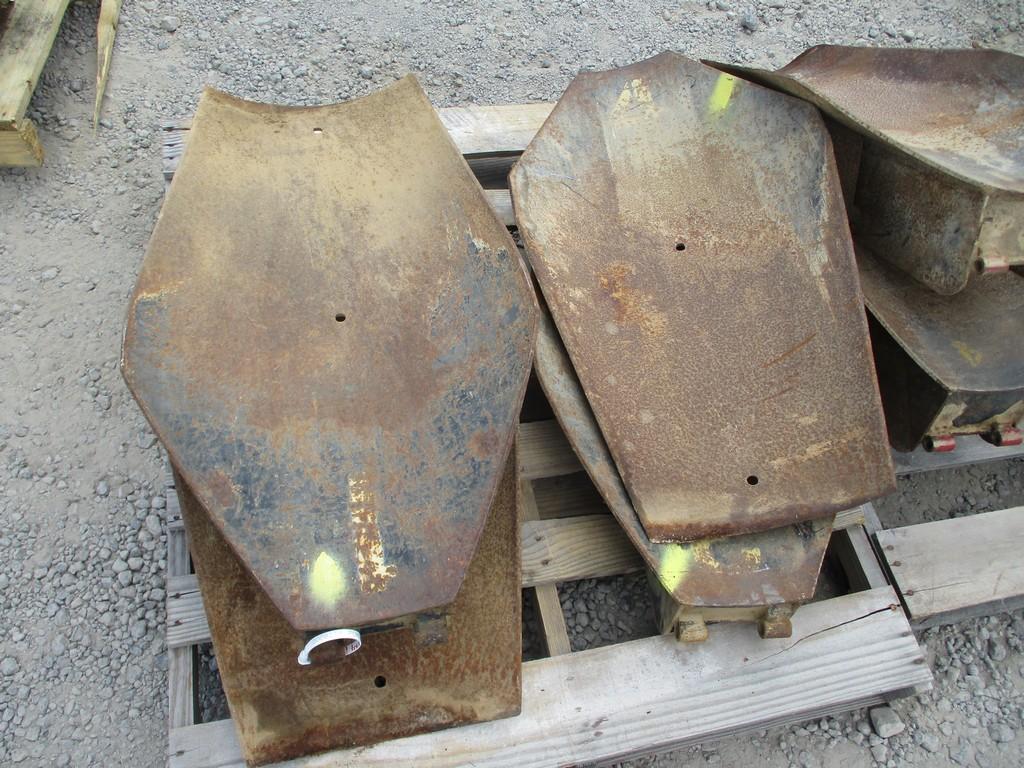 5) SETS OF BRADCO SPADES