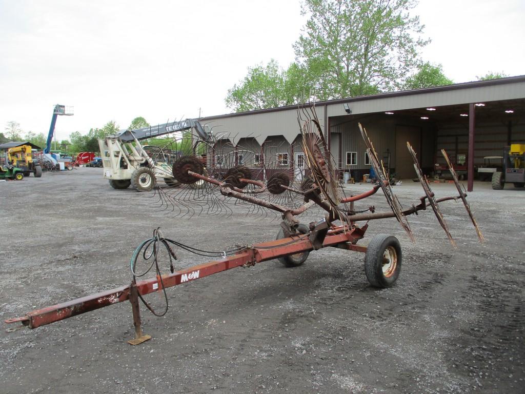 M&W 8 WHEEL RAKE