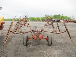 M&W 8 WHEEL RAKE