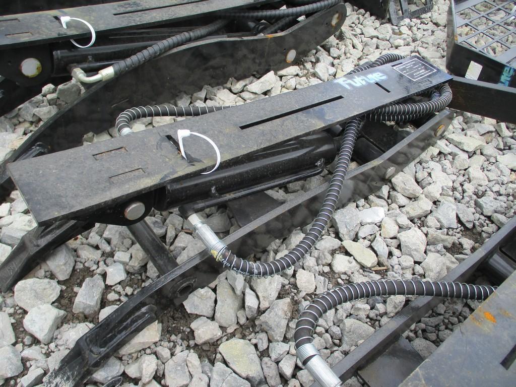 FUTURE 3T HYD THUMB CLAMP