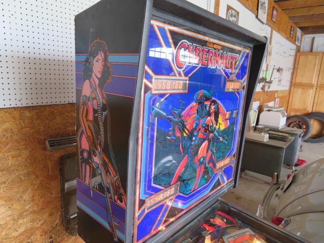 Bally Cybernaut pinball machine