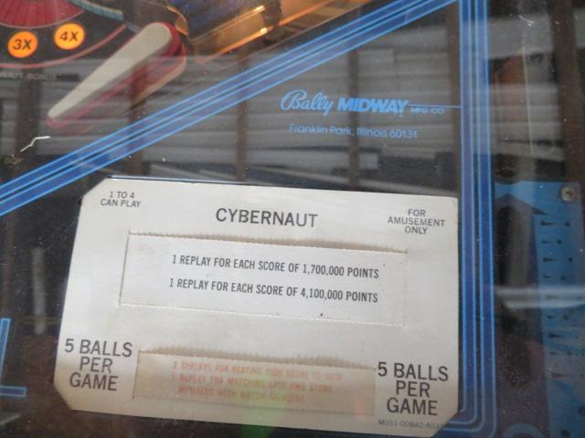 Bally Cybernaut pinball machine