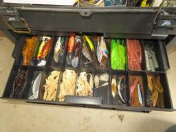 Tackle Box w/fishing lures