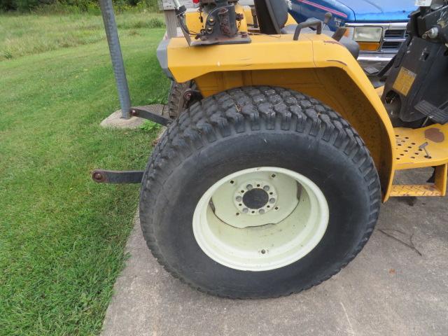 Cub Cadet 7272 diesel compact tractor