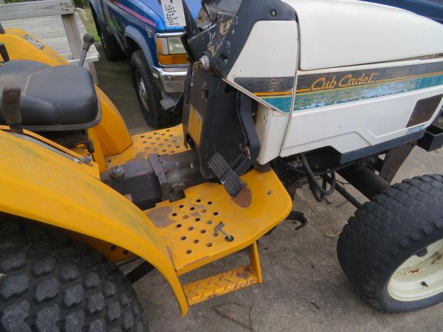 Cub Cadet 7272 diesel compact tractor
