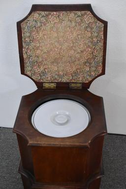 EARLY 19TH CENTURY COMMODE STOOL!